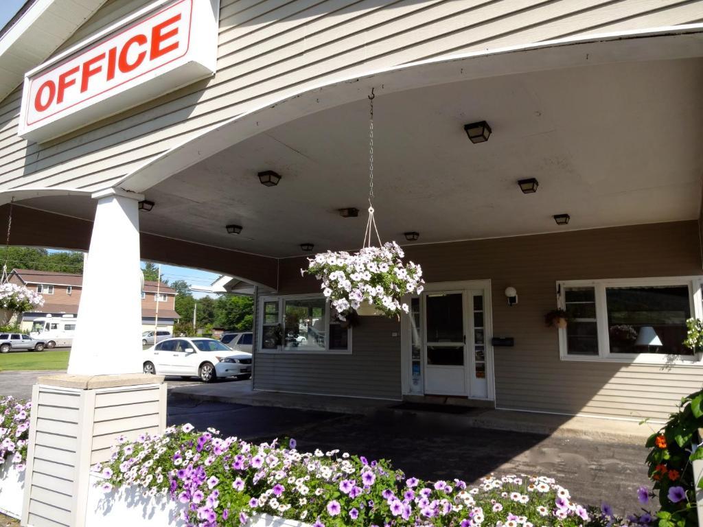 Gorham Motor Inn Eksteriør bilde